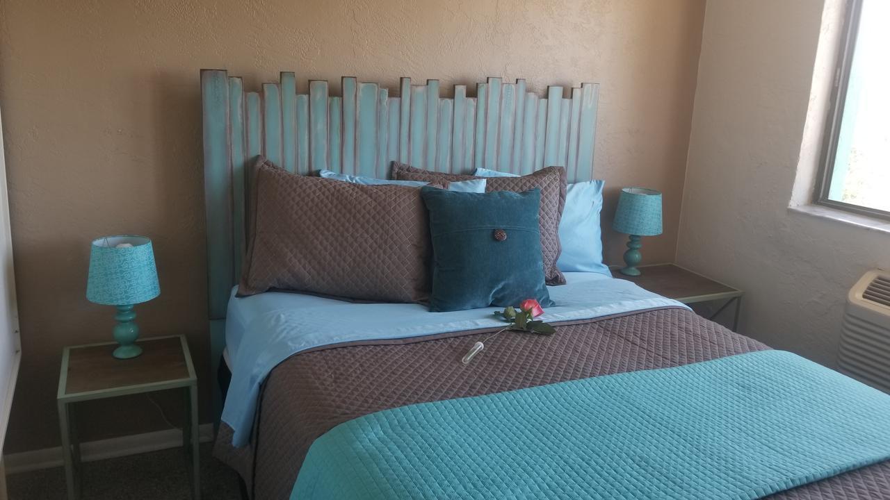 South Beach Inn - Коко Бийч Екстериор снимка